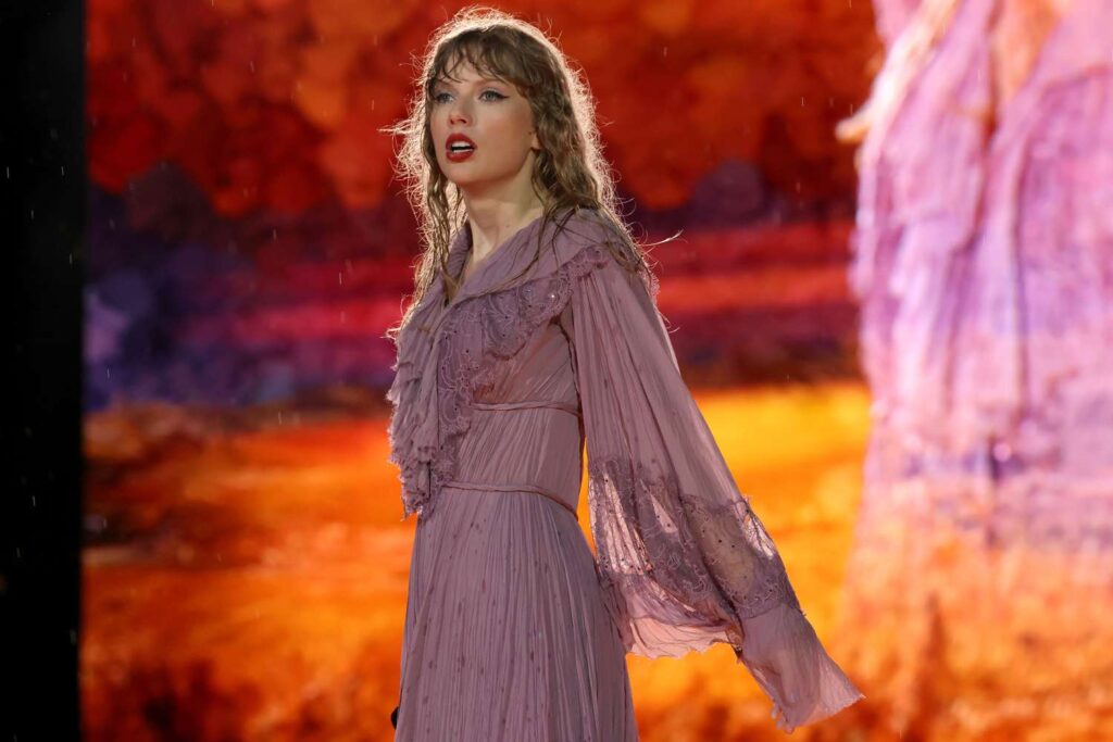 Taylor Swift Kicks Off Pride Month with with This Is a Safe Space for You Speech at Chicago Concert