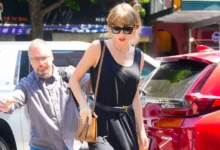 Taylor Swift subtly leveled up a simple summer outfit 5