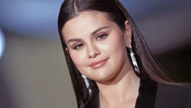Selena Gomez Goes viral with her Makeup Free Series